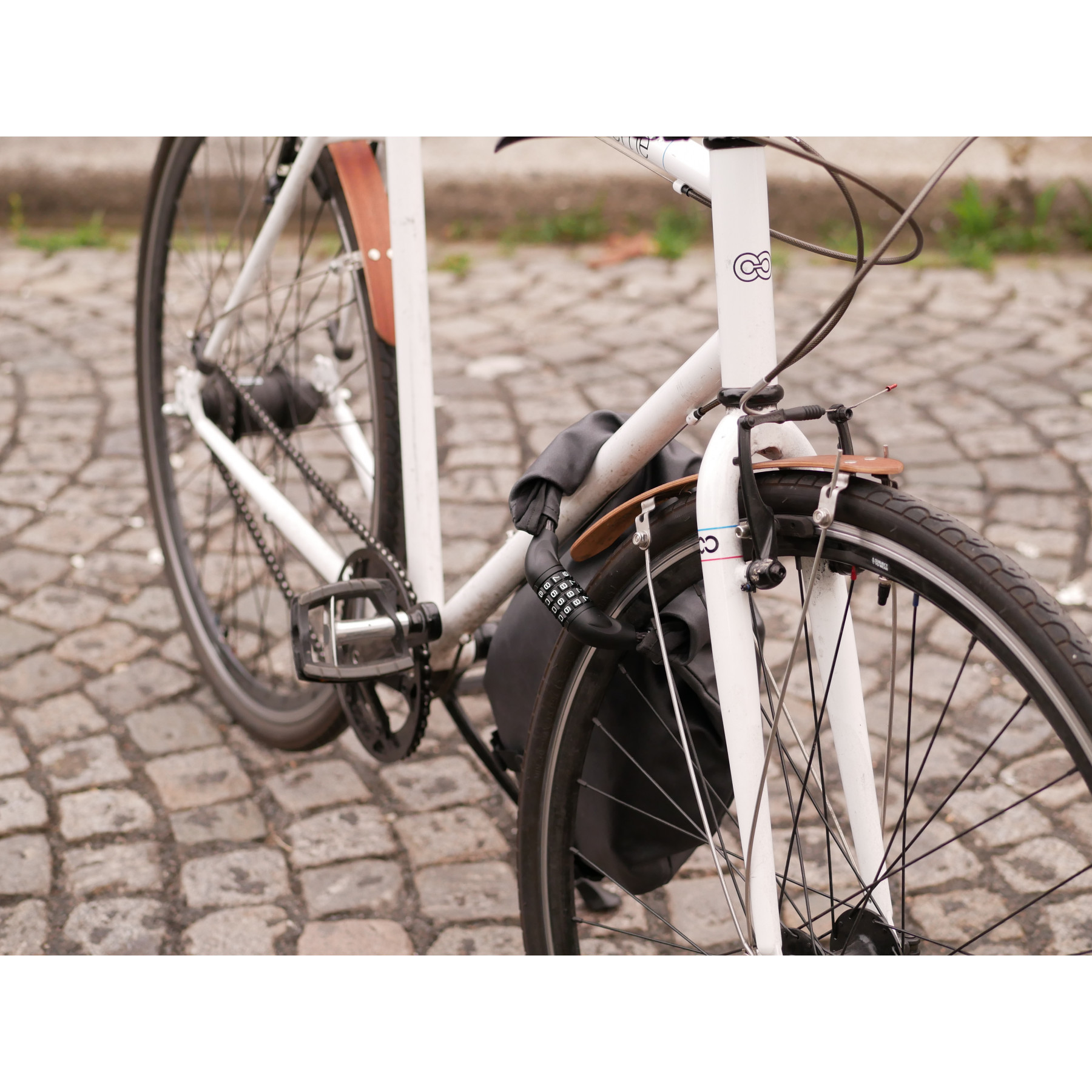Overade LOXI 15L - Sacoche inviolable porte-bagages vélo